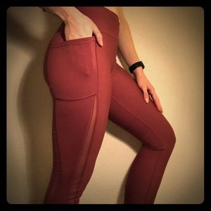 VS Workout leggings w/ pockets!